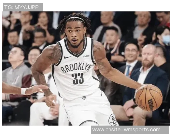 克拉克斯顿半场表现惊艳7中5贡献11分8板5助正负值高达22