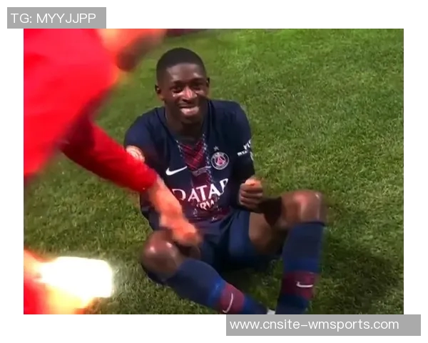 亨德森进球后致敬前队友若塔重现经典庆祝动作引发球迷热议